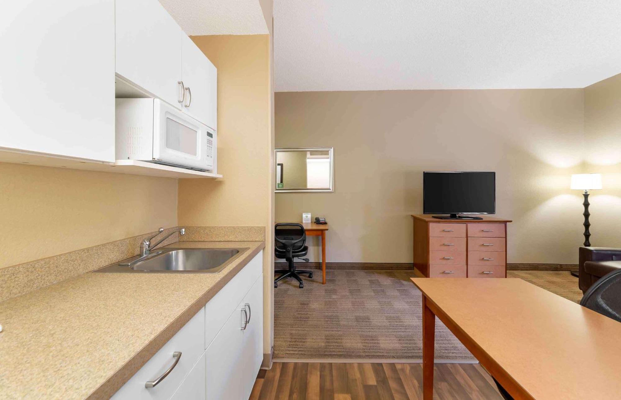Extended Stay America Suites - Fort Lauderdale - Cypress Creek - Nw 6Th Way Exterior foto